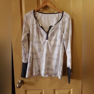Lululemon top